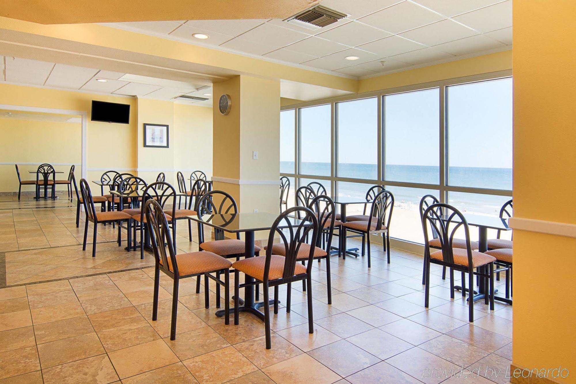 Comfort Suites Beachfront Virginia Beach Exterior photo